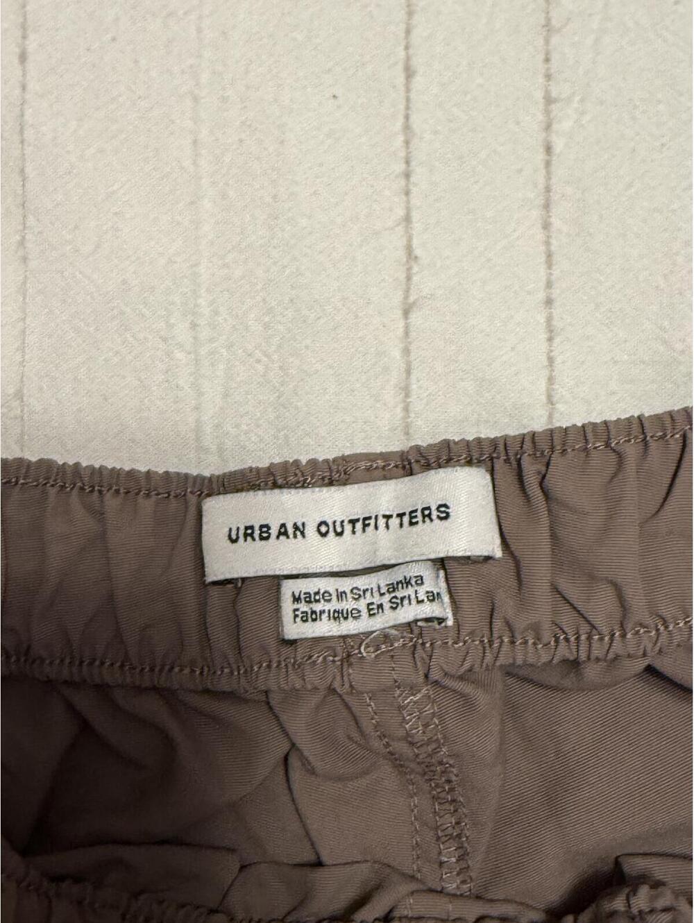 Urban Outfitters BDG Nylon Cargo Pants Women's S Taupe Elastic Waist Wide Leg - Picture 4 of 8
